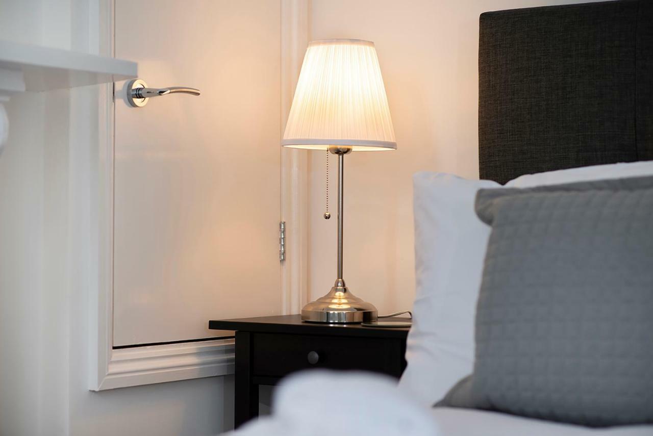 Flat A - Spacious Ground Floor, 1 Bedroom Apartment In Central Southsea, Portsmouth Dış mekan fotoğraf