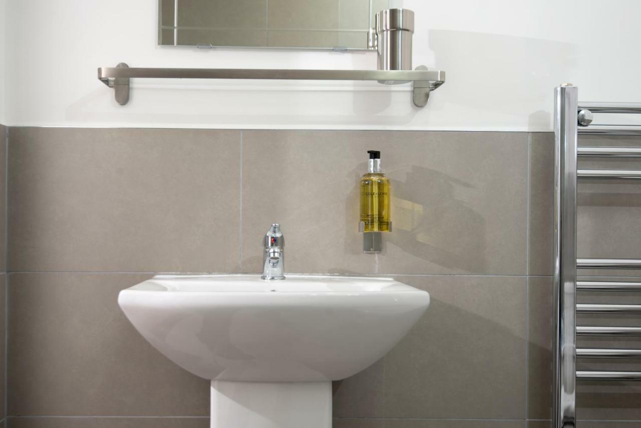 Flat A - Spacious Ground Floor, 1 Bedroom Apartment In Central Southsea, Portsmouth Dış mekan fotoğraf